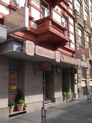 Hotel Elbe Street 34 3*